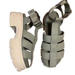UGG Ashton Strappy Moss Green Nubuck Gladiator Chunky Fisherman Sandal Size 8